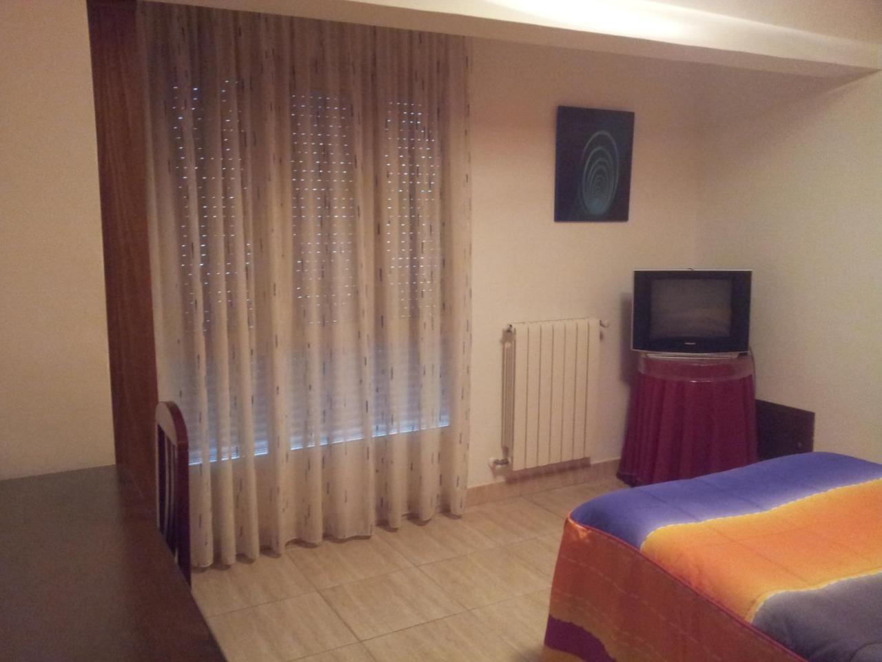 Hostal Conchi 미란다데에브로 외부 사진