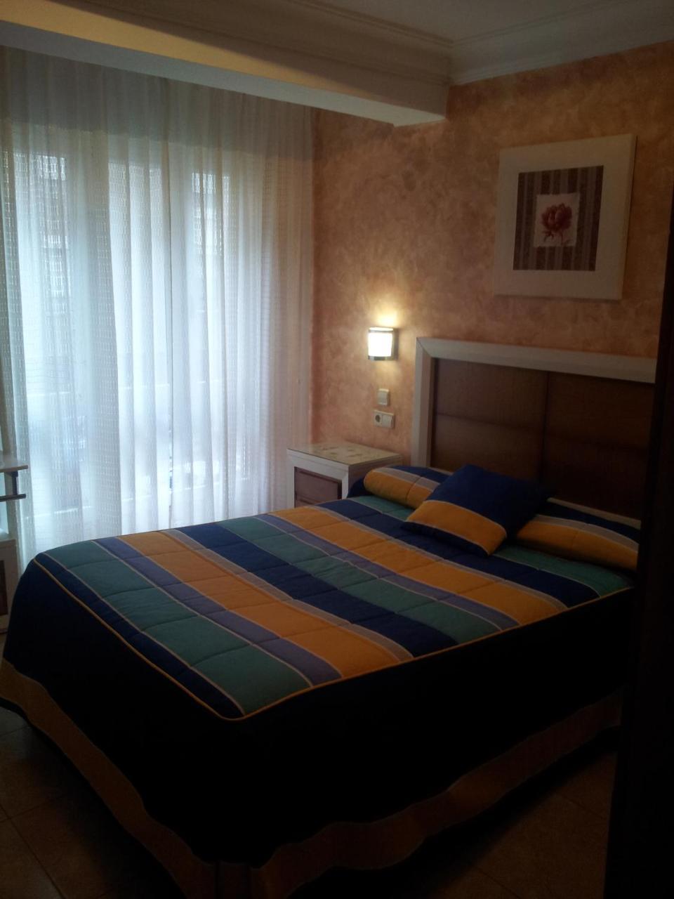 Hostal Conchi 미란다데에브로 외부 사진
