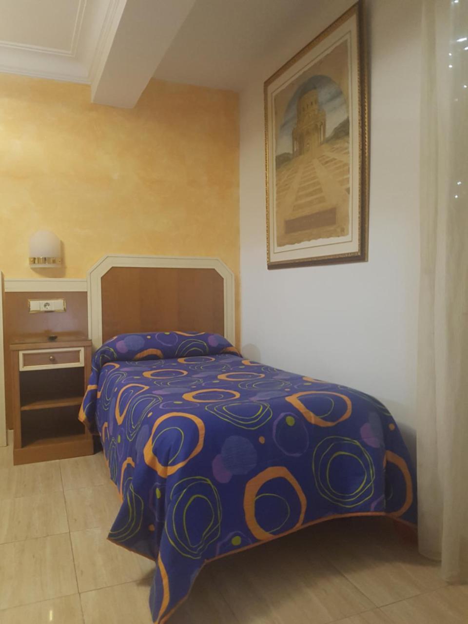Hostal Conchi 미란다데에브로 외부 사진